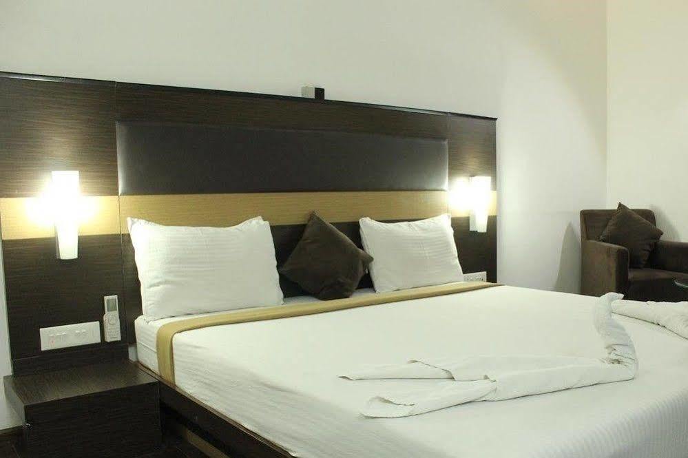 Hotel The Home Tiruppur Εξωτερικό φωτογραφία